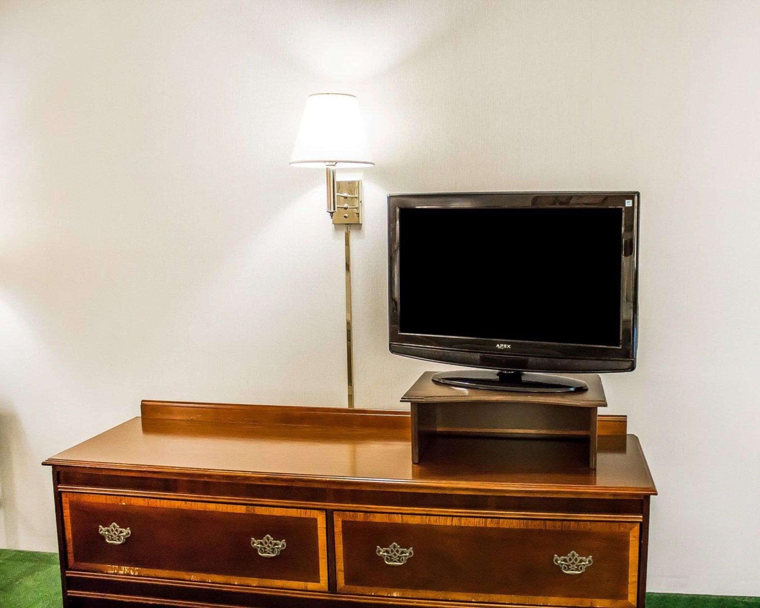 Comfort Inn Manistique Bagian luar foto