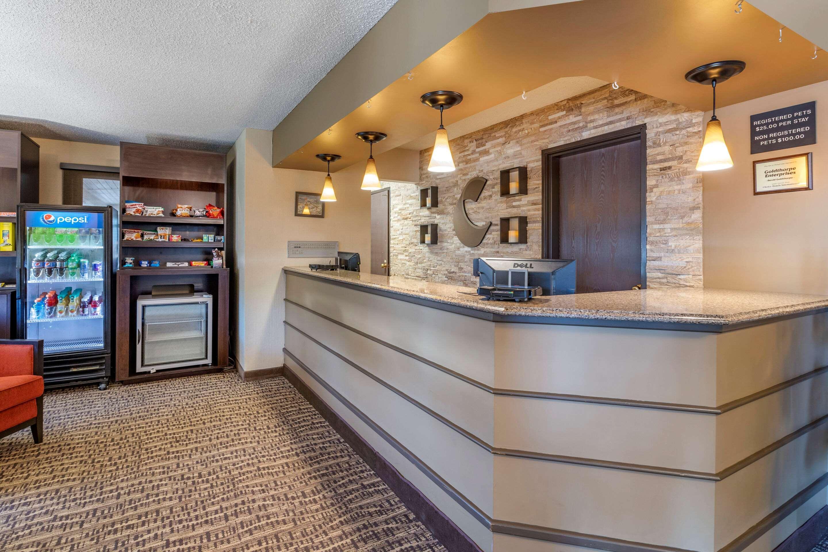 Comfort Inn Manistique Bagian luar foto