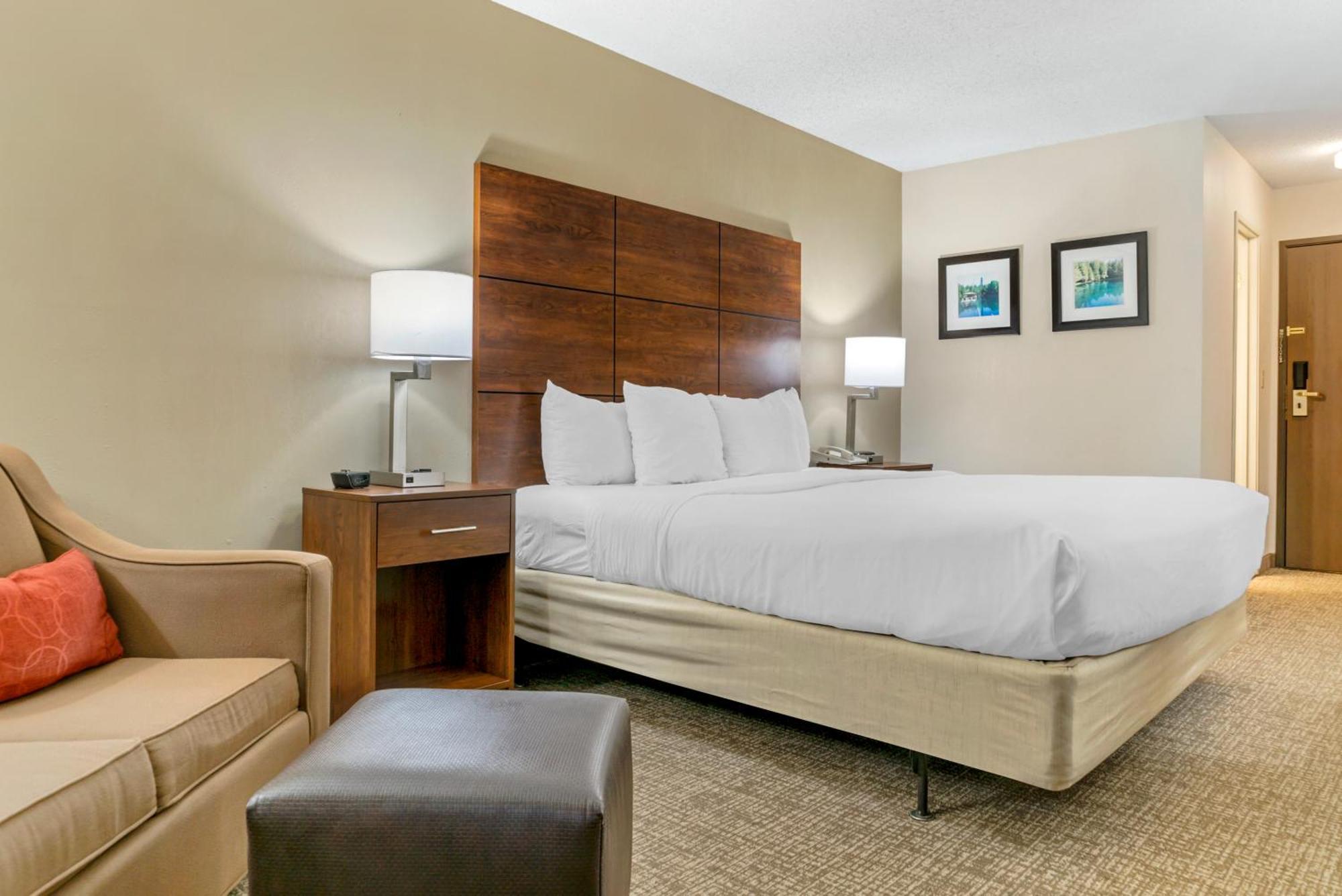 Comfort Inn Manistique Bagian luar foto